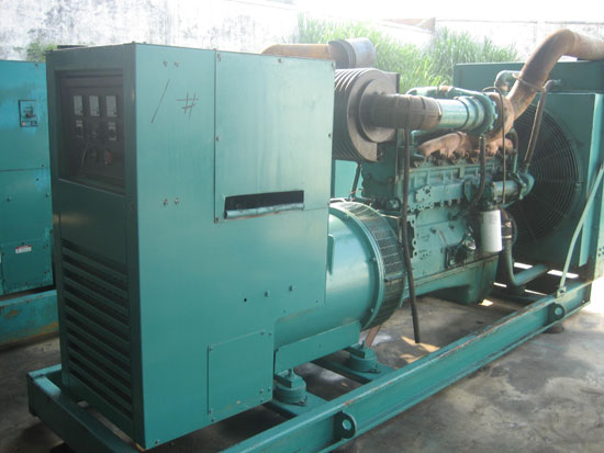 甘德租赁发电机- 发电机碳刷磨损的原因是什么