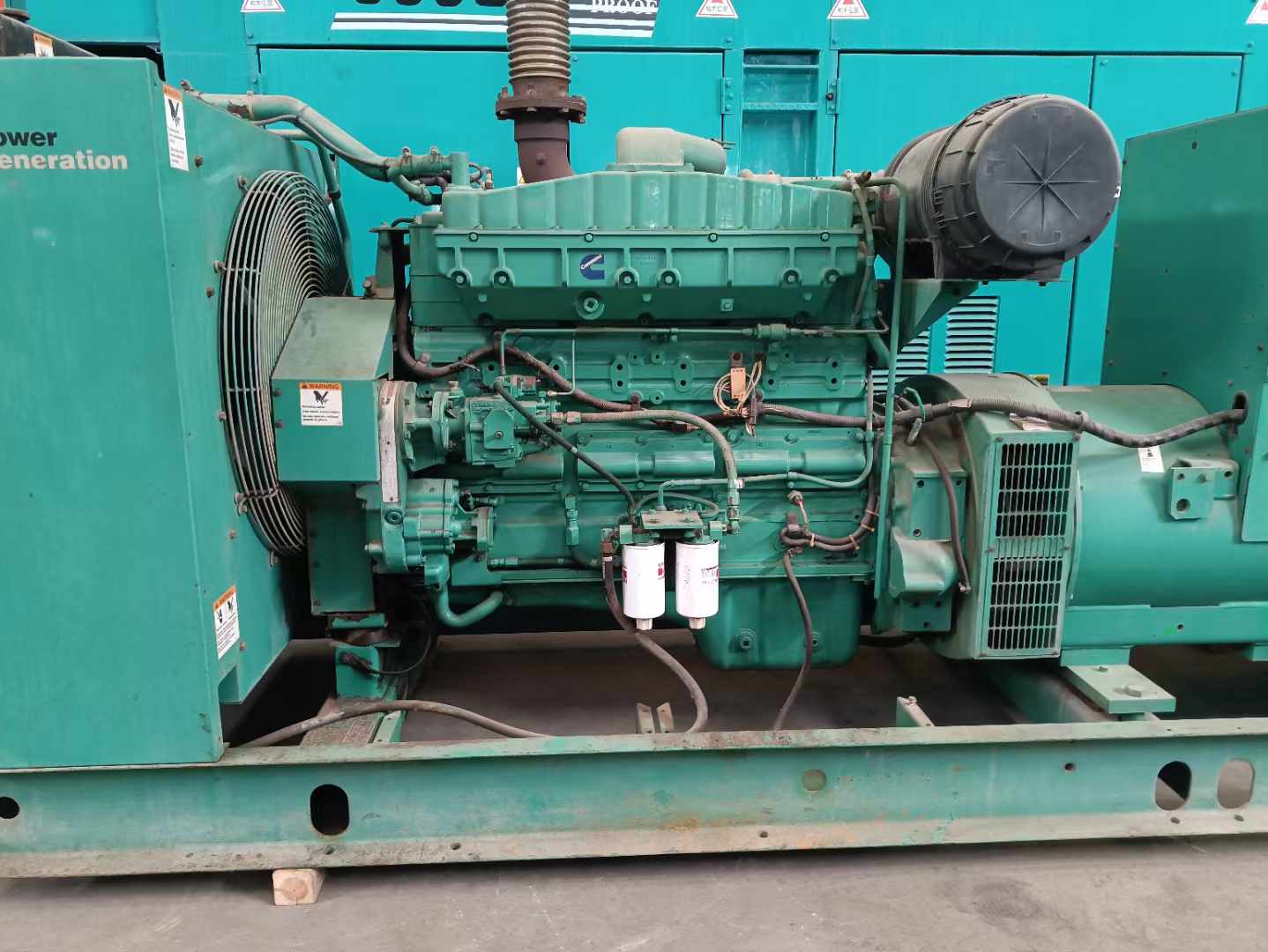 甘德过载会对 600kW 柴油发电机组造成哪些损害？