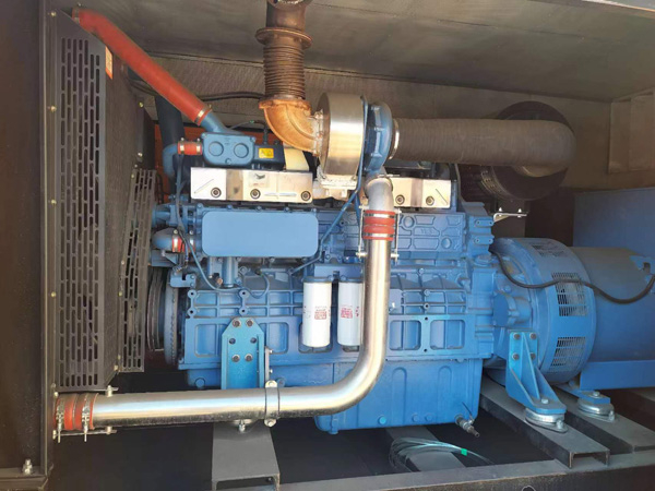 甘德柴油发电机组一般有几种电压输出？