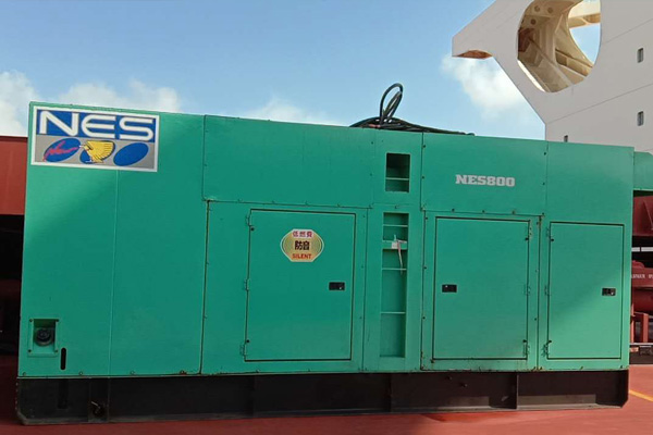 甘德如何检测发电机组中性点接地是否良好？