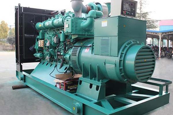 甘德工厂发电机应急发电中如何优化燃油储备管理？