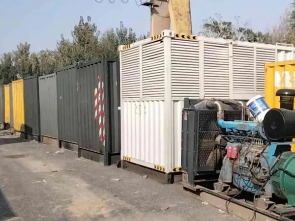 甘德200KW柴油发电机机组每小时油耗是多少？